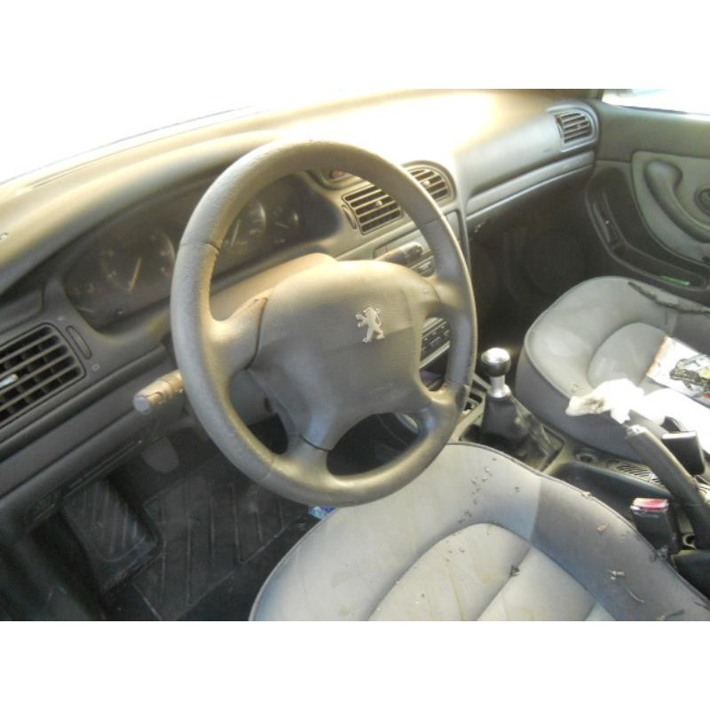 Pompe de direction PEUGEOT 406 Photo n°8