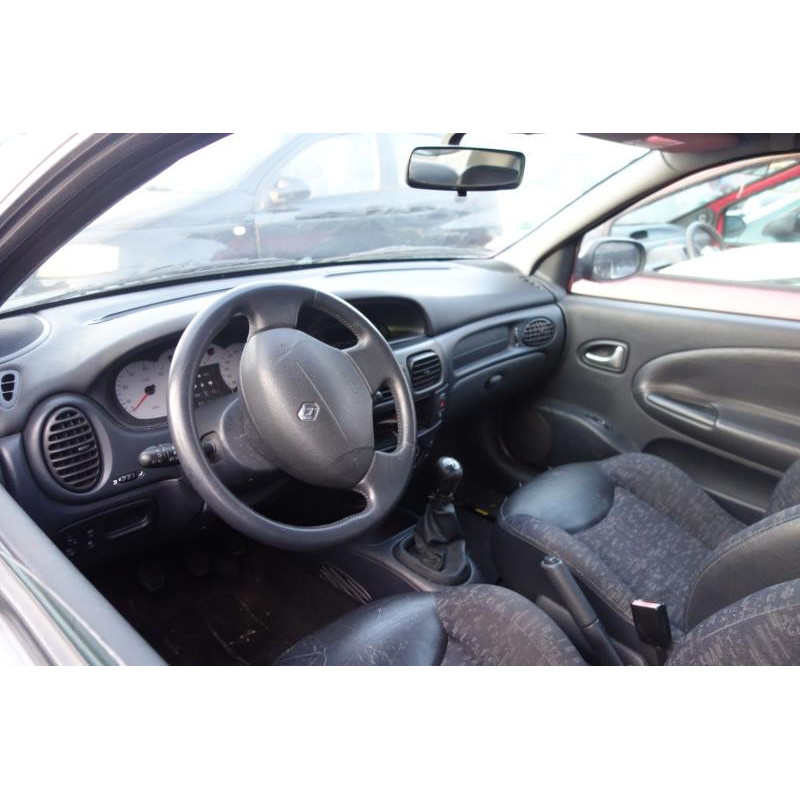 Pompe de direction RENAULT MEGANE 1 Photo n°7