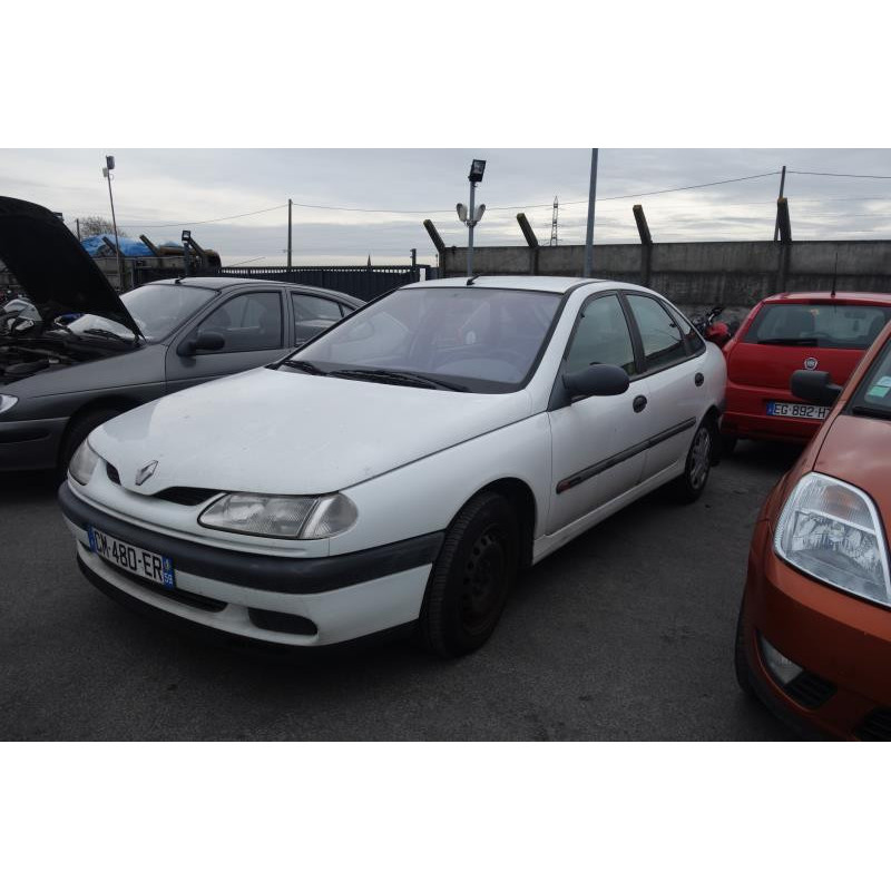 Pompe de direction RENAULT LAGUNA 1 Photo n°4