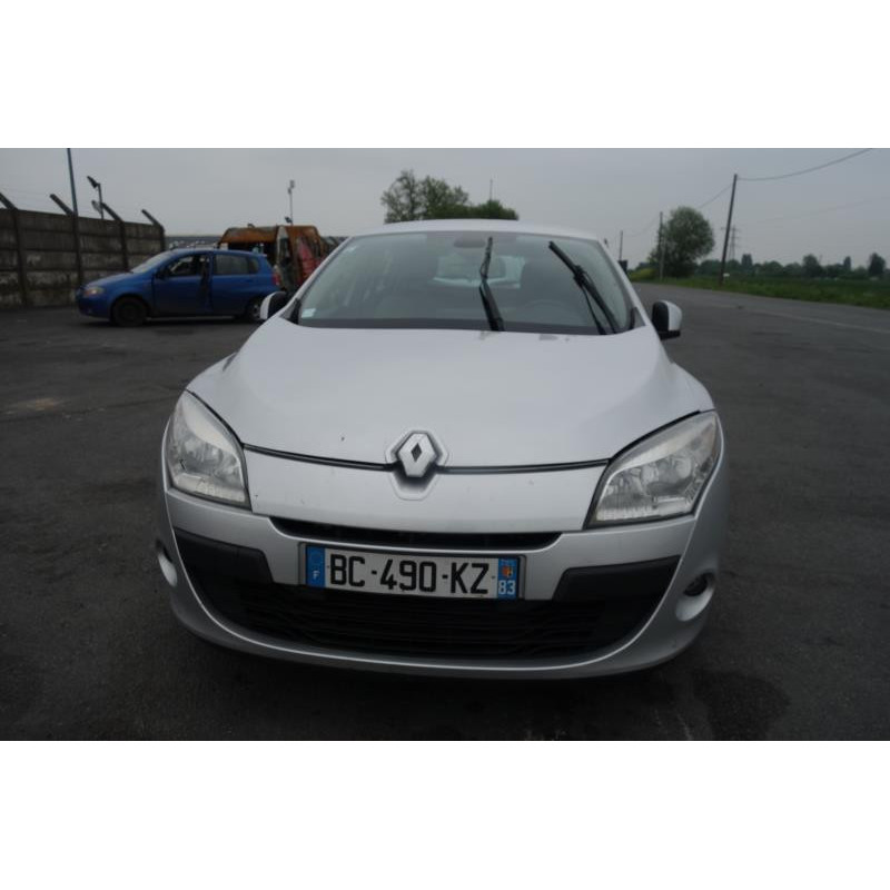 Pretensionneur de ceinture avant droit RENAULT MEGANE 3 Photo n°9