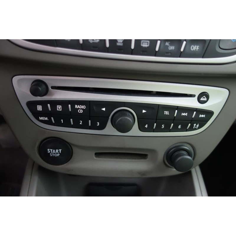 Pretensionneur de ceinture avant droit RENAULT MEGANE 3 Photo n°11