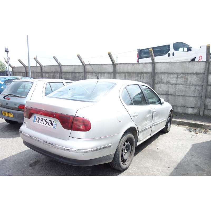 Pare choc arriere SEAT TOLEDO 2 Photo n°4