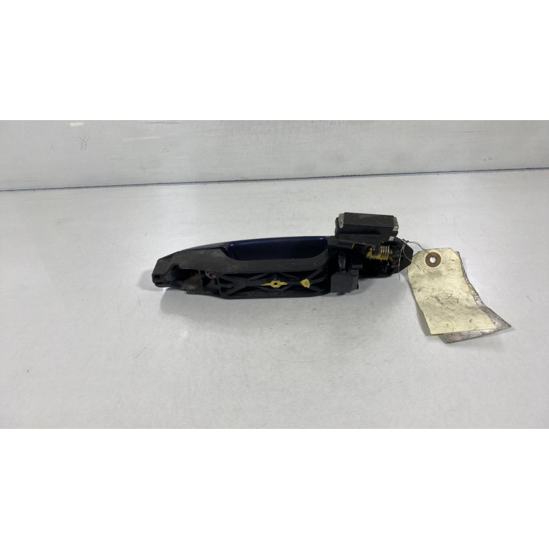 Poignee porte arriere droit TOYOTA YARIS 2 Photo n°3