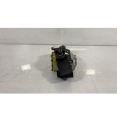 Pretensionneur de ceinture avant droit TOYOTA YARIS 2