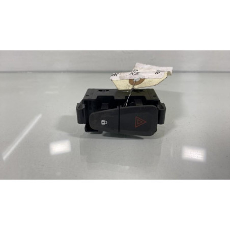 Bouton de warning DACIA SANDERO 2 Photo n°1