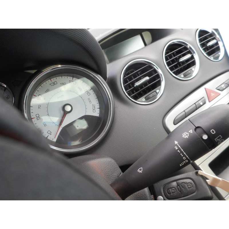 Bouton de warning PEUGEOT 308 1 Photo n°11