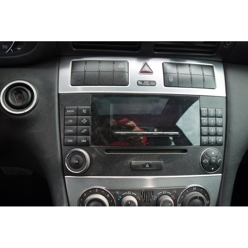 Trappe d'essence MERCEDES CLASSE C 203 COUPE SPORT Photo n°9