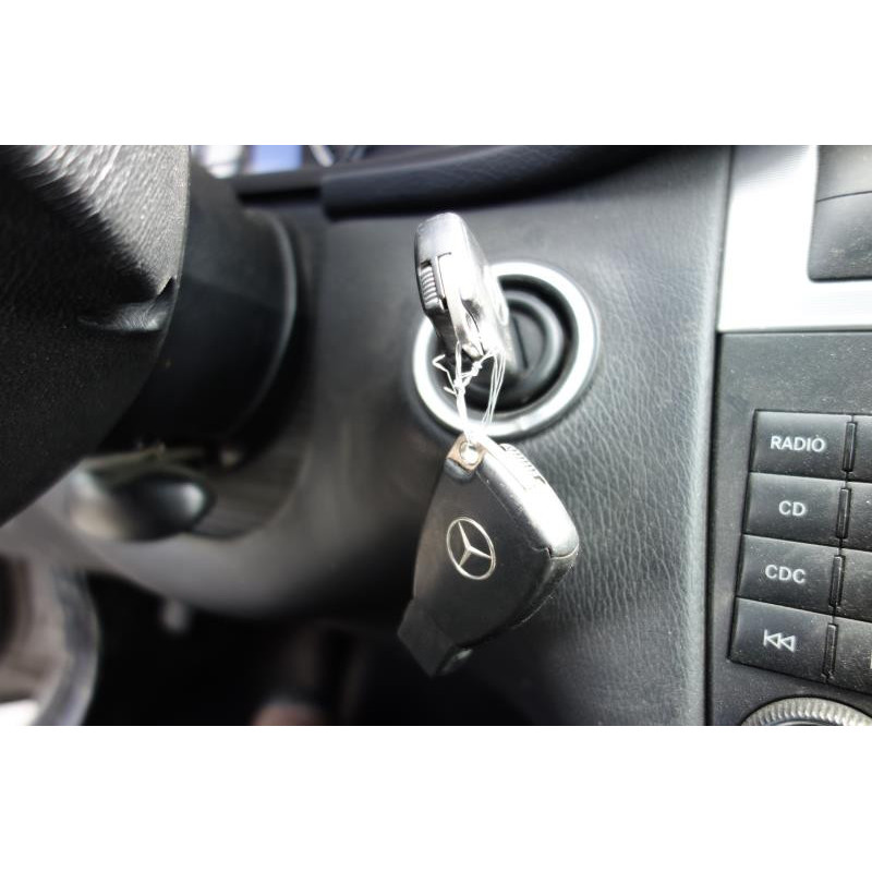Trappe d'essence MERCEDES CLASSE C 203 COUPE SPORT Photo n°11