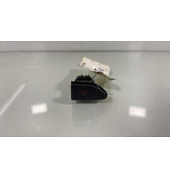 Bouton de warning RENAULT CLIO 4 Photo n°1