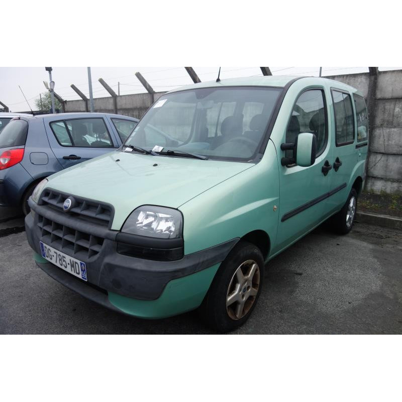 Face avant FIAT DOBLO 1 Photo n°2