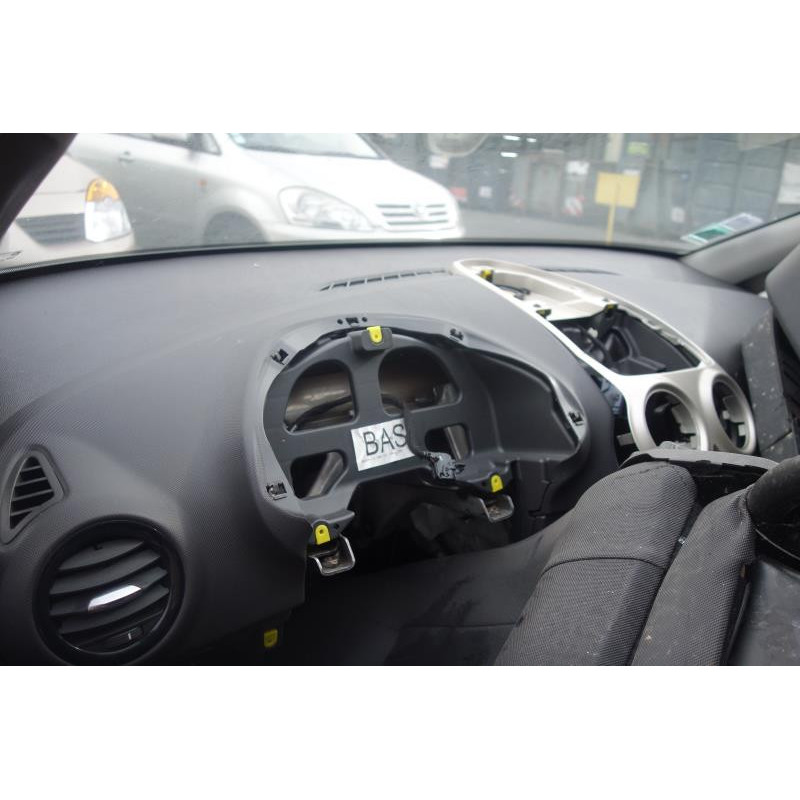 Poignee porte avant gauche OPEL CORSA D Photo n°8