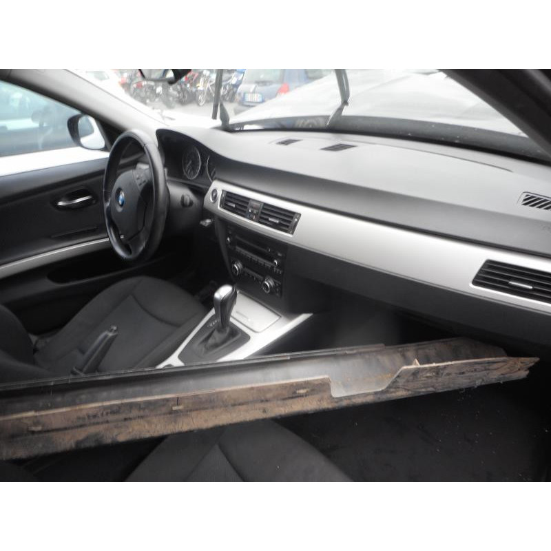 Ceinture avant gauche BMW SERIE 3 E90 Photo n°8