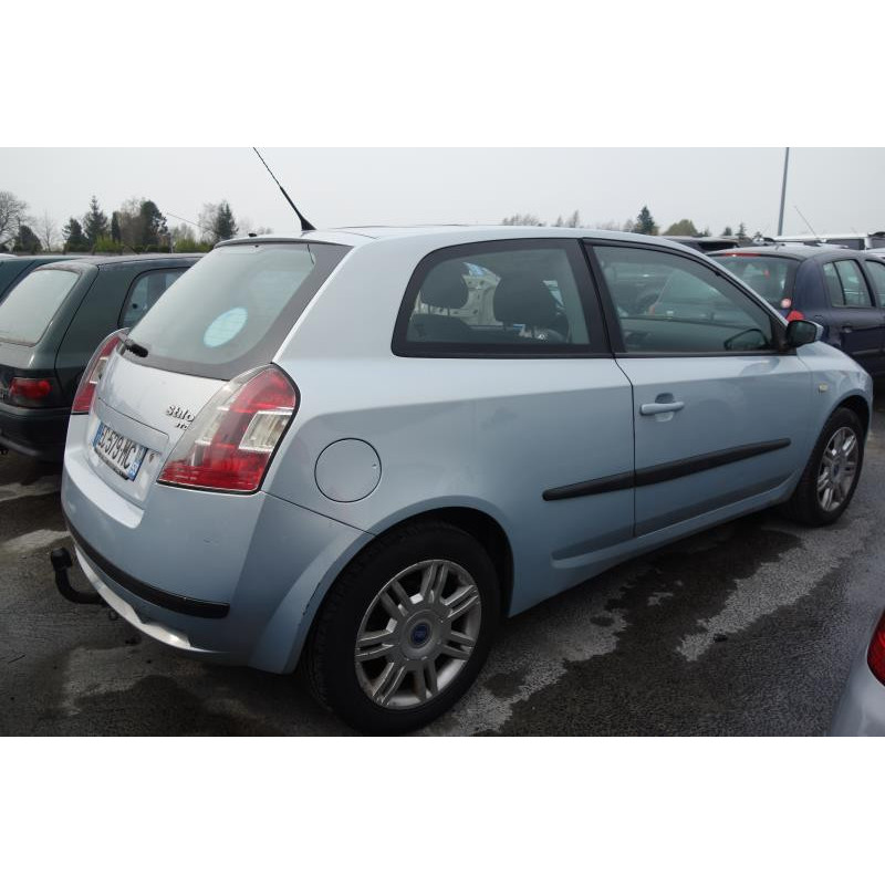 Capot FIAT STILO Photo n°4