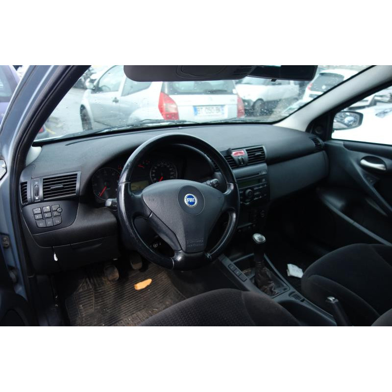 Capot FIAT STILO Photo n°6