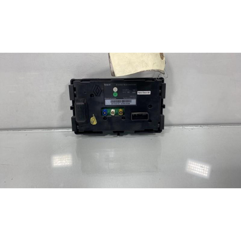 Ecran GPS RENAULT MEGANE 3 Photo n°2