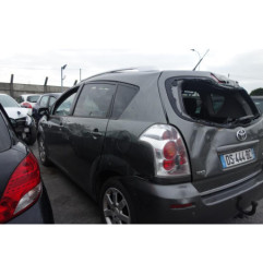 Serrure avant droit TOYOTA COROLLA VERSO 2
