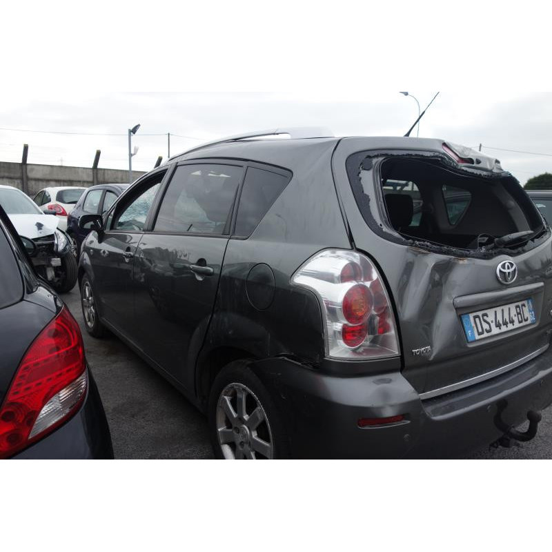 Bloc ABS (freins anti-blocage) TOYOTA COROLLA VERSO 2 Photo n°6