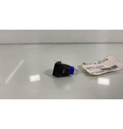 Bouton de warning PEUGEOT 208 1