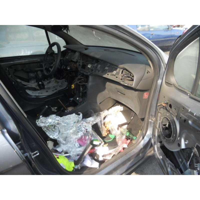 Serrure avant droit CITROEN C3 2 Photo n°8
