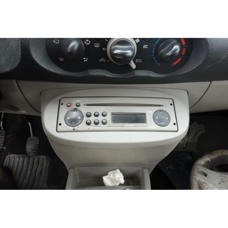 Poignee porte avant droit RENAULT TWINGO 2 Photo n°9