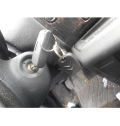 Serrure avant droit CITROEN C4 1