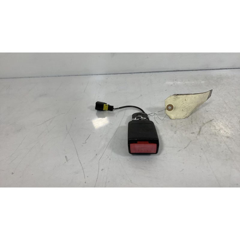 Attache ceinture arriere gauche PEUGEOT 207 Photo n°2