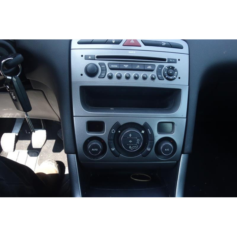 Pretensionneur de ceinture avant droit PEUGEOT 308 1 Photo n°9