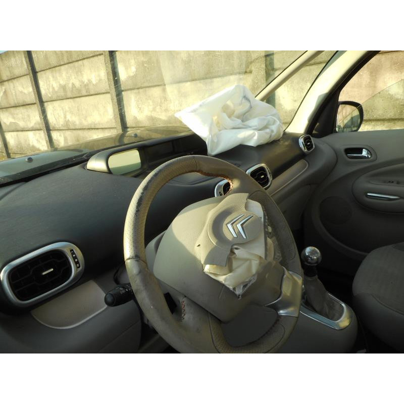 Bouton de warning CITROEN C3 PICASSO Photo n°9