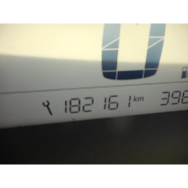 Bouton de warning CITROEN C3 PICASSO Photo n°10