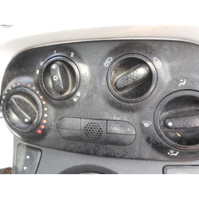 Bouton de warning FIAT 500 2 Photo n°10
