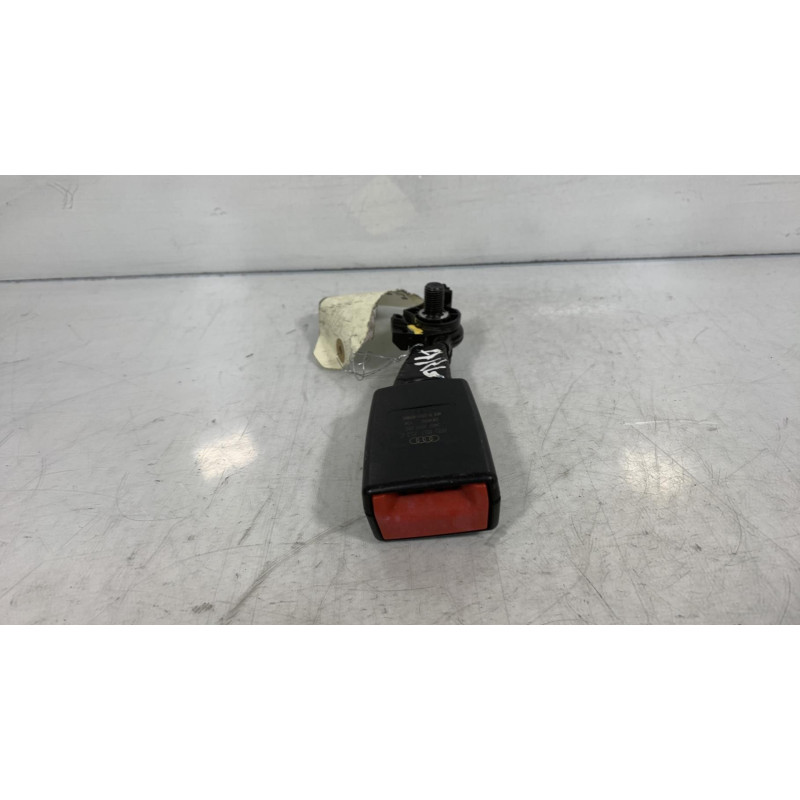 Attache ceinture arriere gauche AUDI Q5 1 Photo n°2