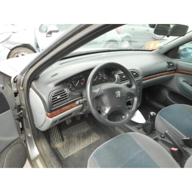 Porte avant gauche PEUGEOT 406 Photo n°8