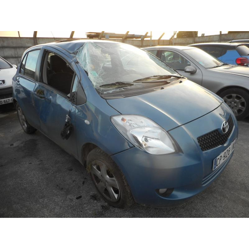 Capot TOYOTA YARIS 2 Photo n°4