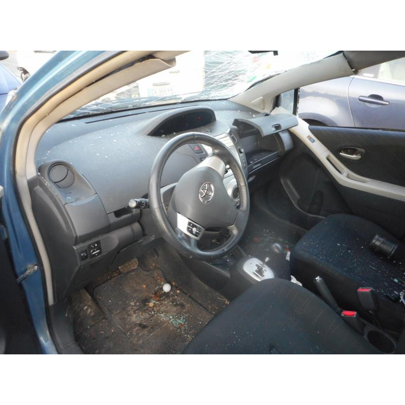 Capot TOYOTA YARIS 2 Photo n°7
