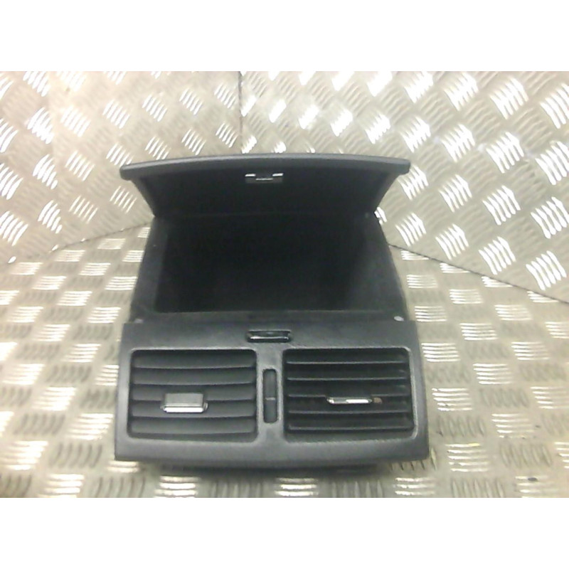 Boite a gants TOYOTA AVENSIS VERSO Photo n°2