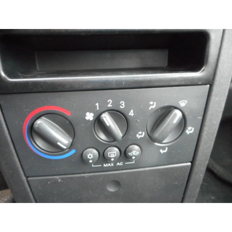 Porte avant droit OPEL MERIVA A Photo n°9