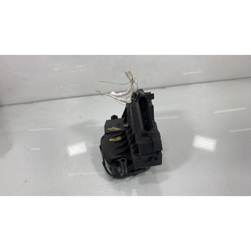 Serrure arriere droit FORD FOCUS 3 Photo n°2