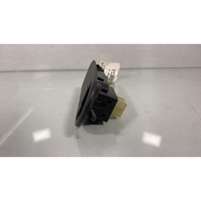 Interrupteur de leve vitre arriere gauche DACIA DUSTER 1 Photo n°2