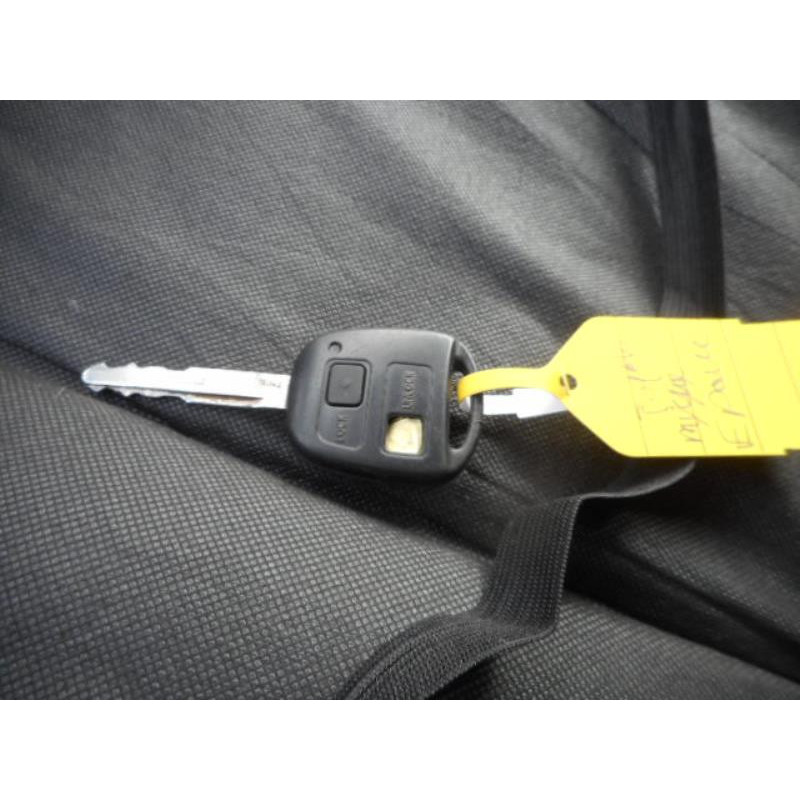 Leve vitre electrique arriere gauche TOYOTA YARIS 1 Photo n°9