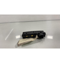 Bouton de warning OPEL ASTRA J