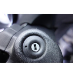 Vitre avant gauche PEUGEOT 308 1