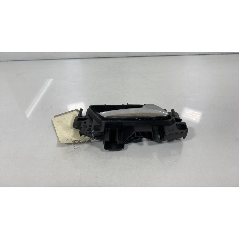 Poignee interieur arriere droit PEUGEOT 308 2 Photo n°3