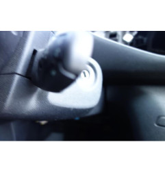 Poignee interieur arriere gauche PEUGEOT 308 2