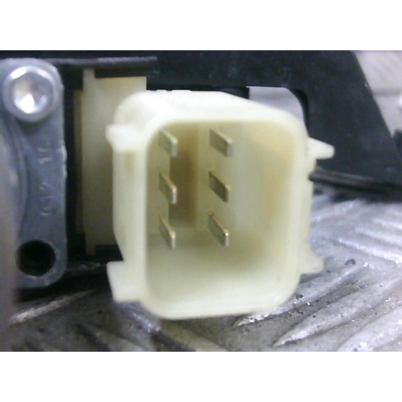 Leve vitre electrique arriere gauche FORD MONDEO 4 Photo n°2