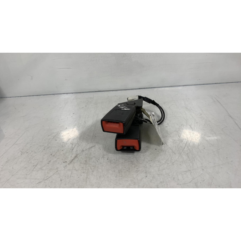 Attache ceinture arriere centrale MINI MINI 2 R56 Photo n°2