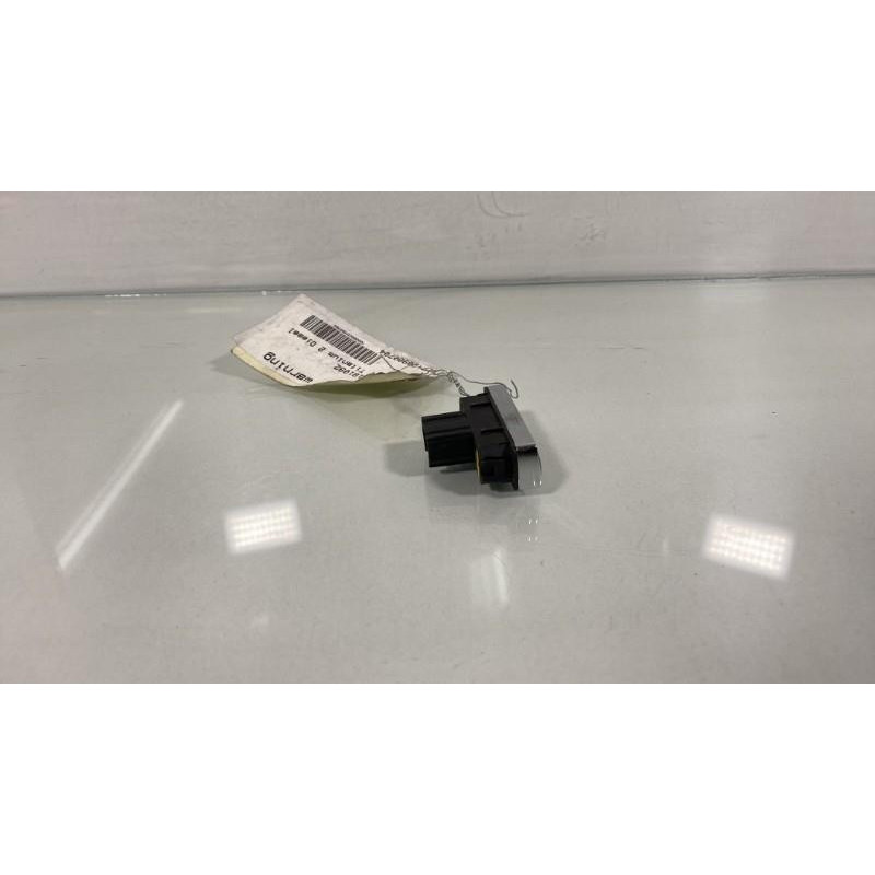 Bouton de warning FORD MONDEO 2 Photo n°2