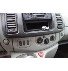Poignee porte avant gauche RENAULT TRAFIC 2