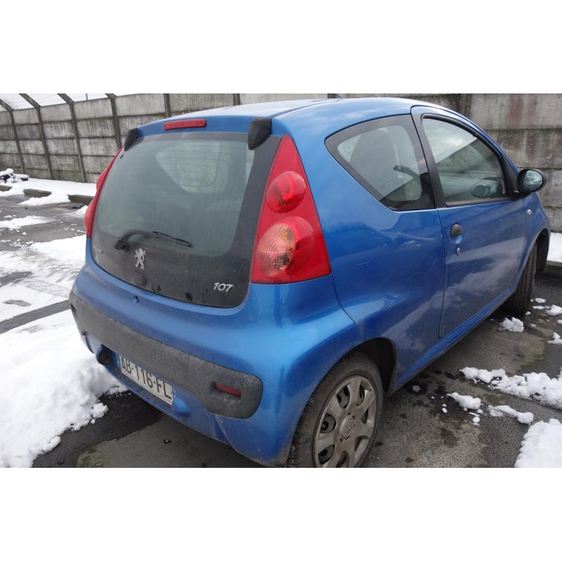 Vitre avant gauche PEUGEOT 107 Photo n°3