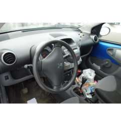 Vitre avant gauche PEUGEOT 107