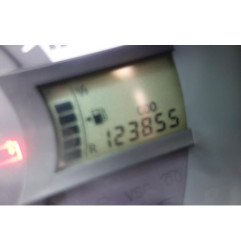 Vitre avant gauche PEUGEOT 107